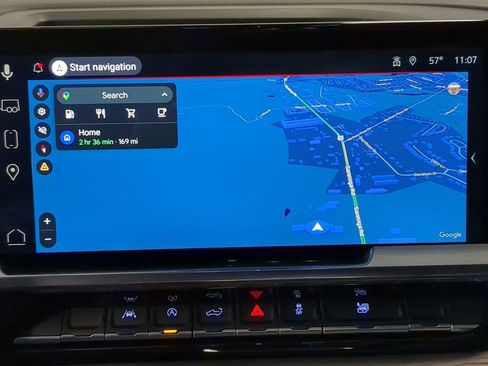 Used 2025 GMC Sierra 1500 SLT image 18