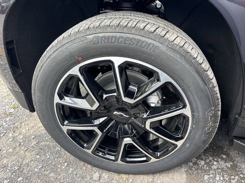 New 2026 Chevrolet Suburban RST w/ Comfort Package image 13