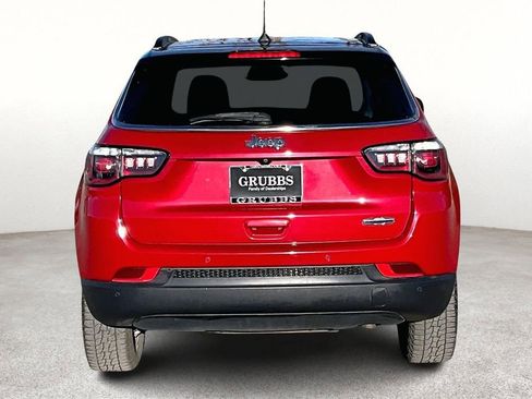 Used 2018 Jeep Compass Latitude w/ Popular Equipment Group image 6