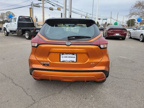New 2024 Nissan Kicks SR w/ SR Premium Package image 9