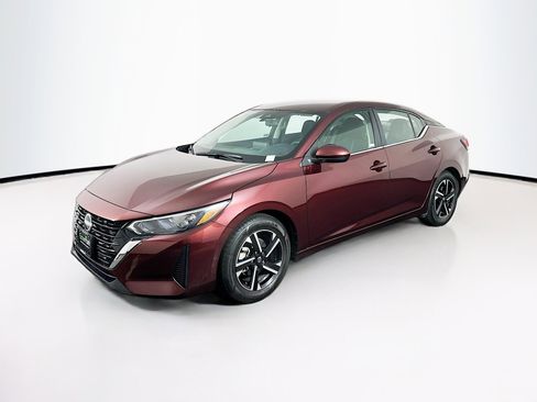 Used 2024 Nissan Sentra SV image 3