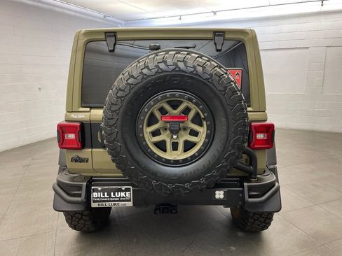 Certified 2025 Jeep Wrangler Unlimited Rubicon w/ Convenience Group AWD/4WD image 7