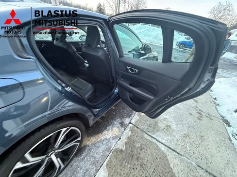 Used 2025 Volvo S60 B5 Core image 36