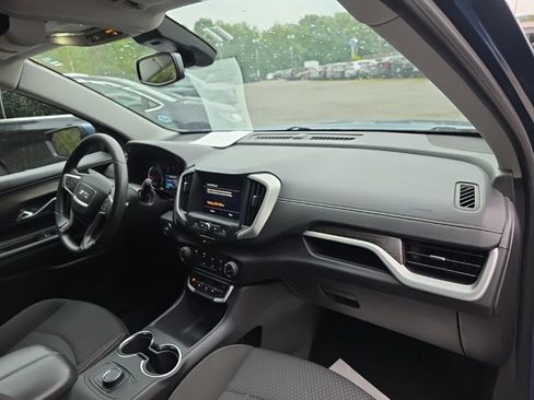 Used 2024 GMC Terrain SLE AWD/4WD image 15