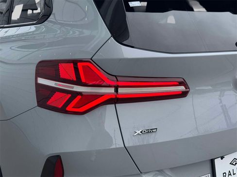 Certified 2025 BMW X3 xDrive30i w/ Premium Package image 10