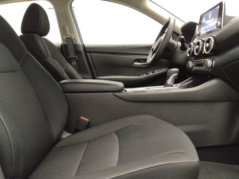 Used 2025 Nissan Sentra SV FWD image 21