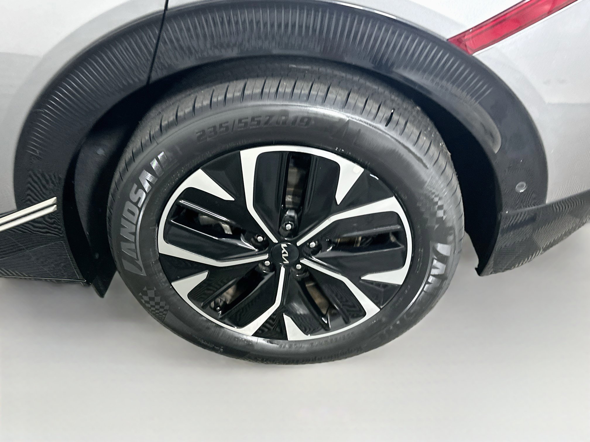 Used 2024 Kia EV6 Wind w/ Wind Technology Package RWD image 11