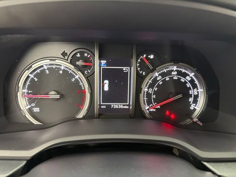 Used 2022 Toyota 4Runner TRD Sport AWD/4WD image 14
