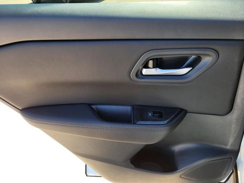 New 2026 Nissan Rogue SV FWD image 13