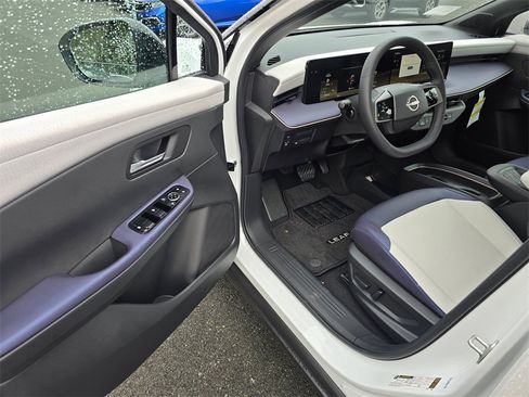 New 2026 Nissan Leaf SV+ w/ Floor Mat Package (SV+) image 18