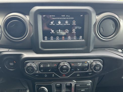 Used 2023 Jeep Wrangler Sport AWD/4WD image 28