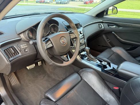 Used 2010 Cadillac CTS V RWD image 17