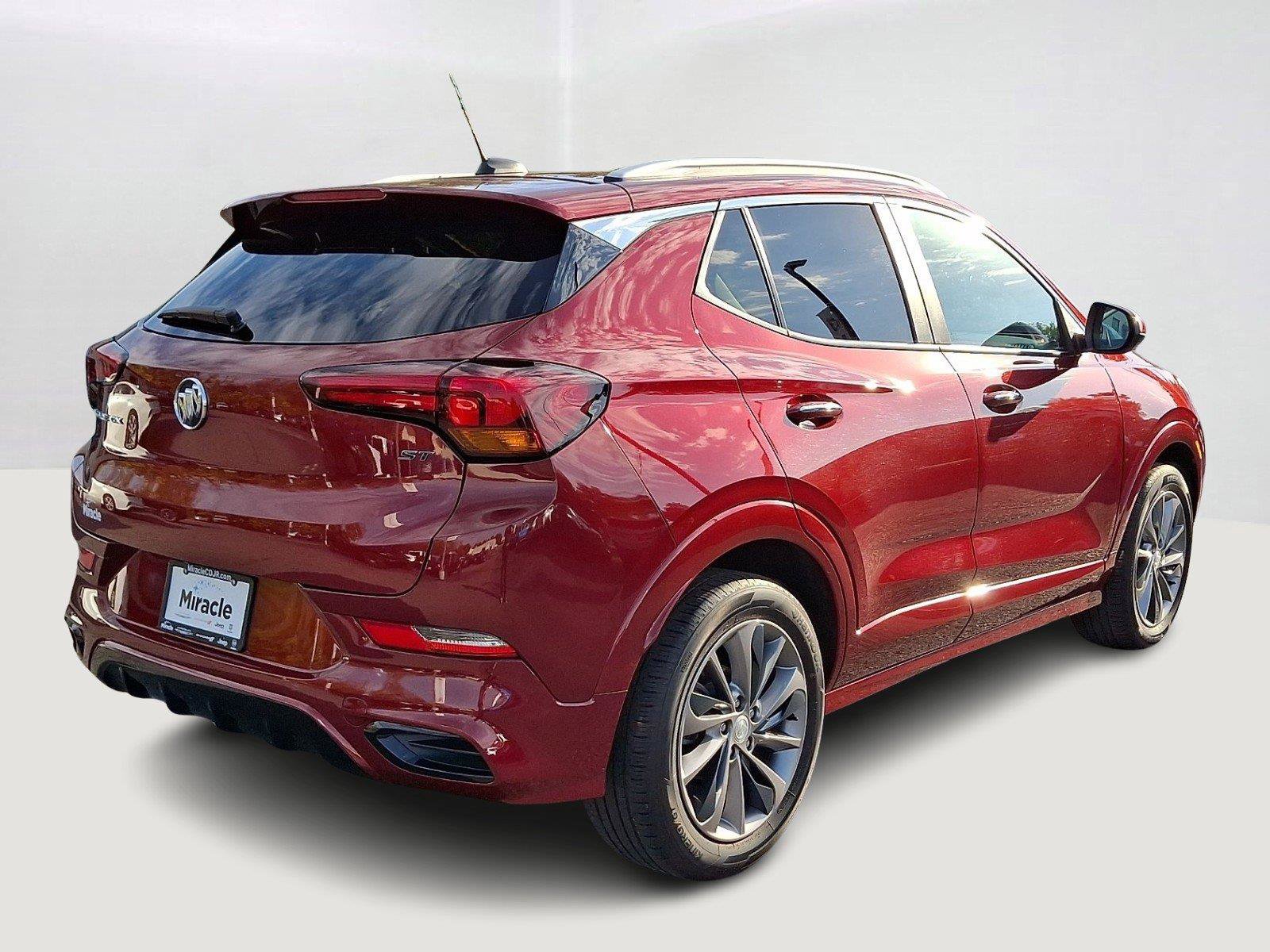 Used 2023 Buick Encore GX Select w/ Sport Touring Package FWD image 6
