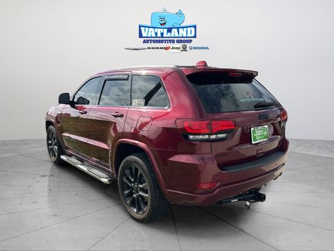 Certified 2020 Jeep Grand Cherokee Altitude AWD/4WD image 3