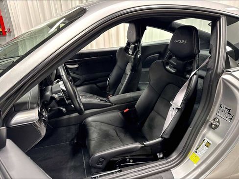 Used 2016 Porsche 911 GT3 RS RWD image 7