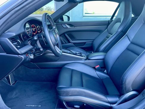 Used 2021 Porsche 911 Carrera RWD image 14