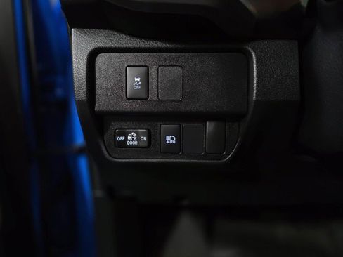 Used 2021 Toyota Tacoma SR5 w/ Blackout Package (TMS) image 28