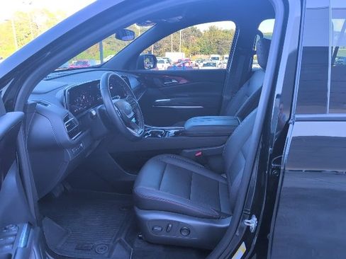 Used 2024 Chevrolet Traverse Z71 w/ LPO, Floor Liner Package image 15