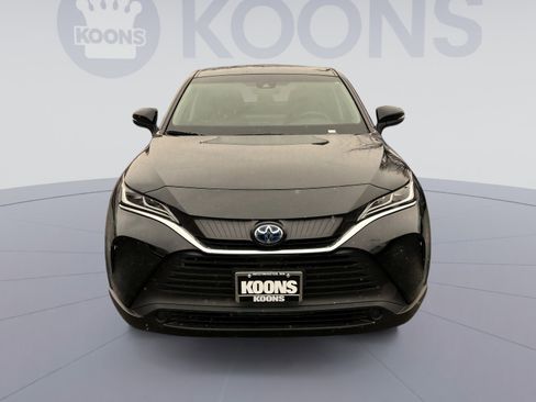 Used 2023 Toyota Venza LE image 11