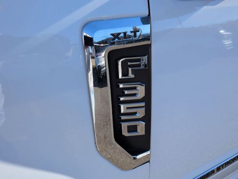 Used 2022 Ford F350 XLT image 12