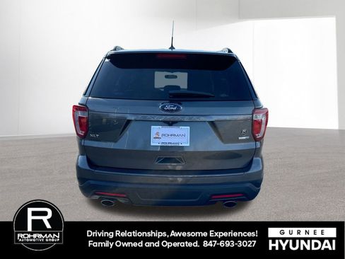 Used 2018 Ford Explorer XLT w/ Equipment Group 202A image 8