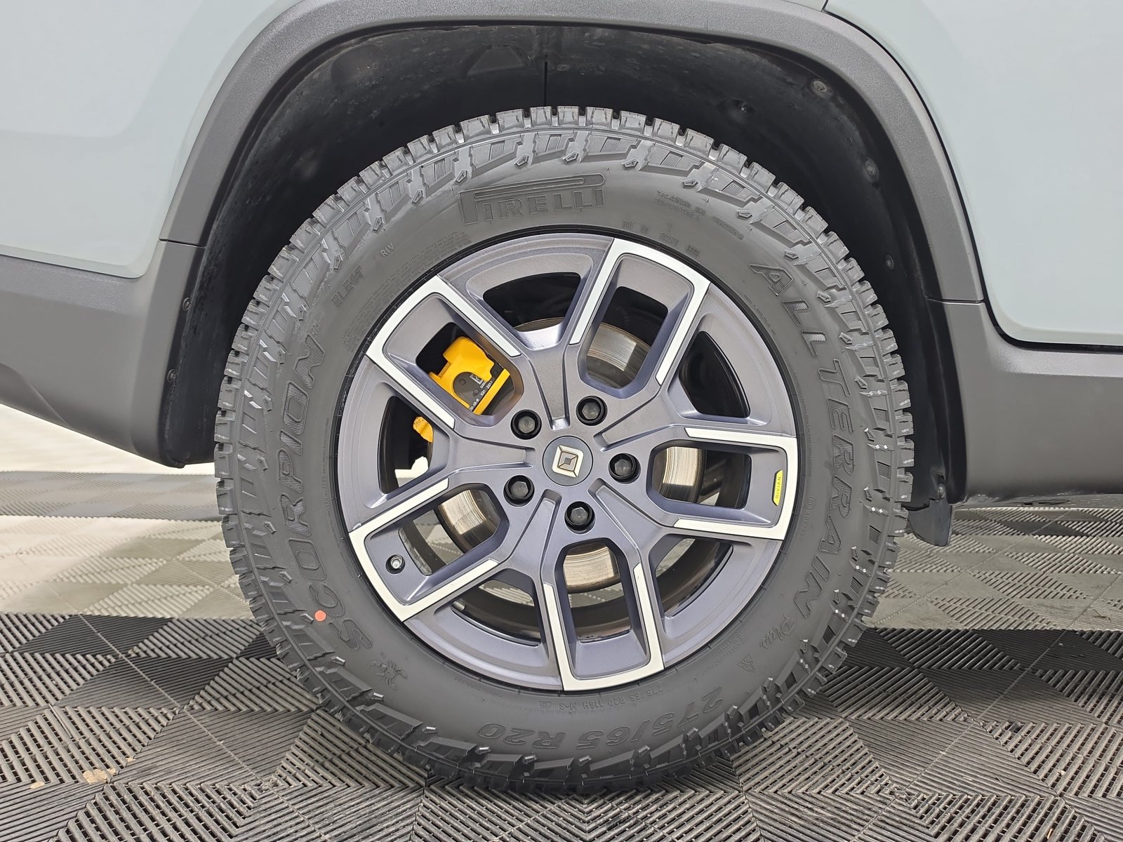 Used 2022 Rivian R1T Launch Edition AWD/4WD image 12