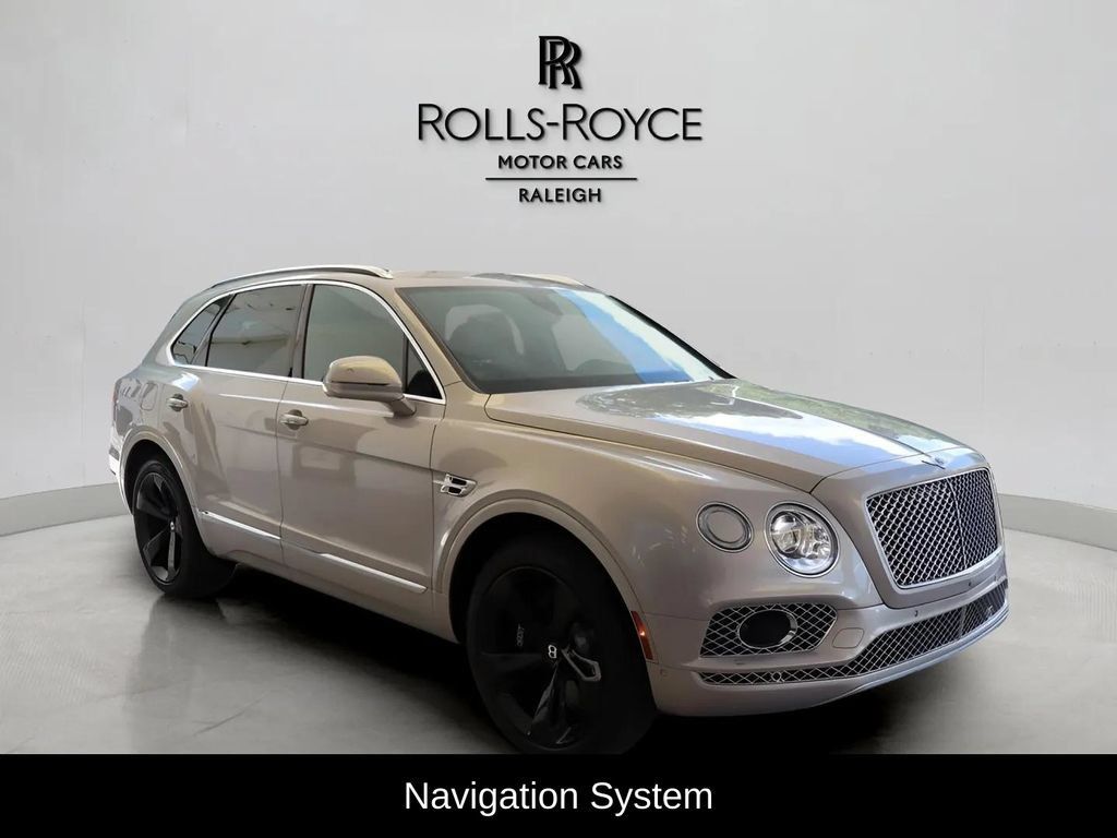 Used 2017 Bentley Bentayga AWD/4WD image 3