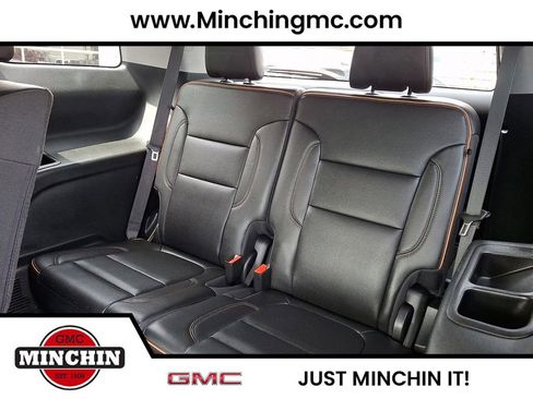 Used 2023 GMC Acadia AT4 w/ Technology Package AWD/4WD image 11