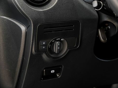 Used 2023 Mercedes-Benz Metris image 18