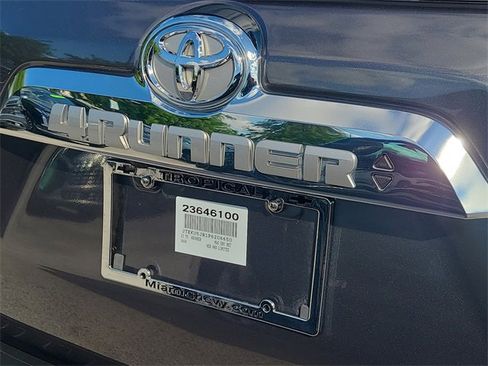Used 2023 Toyota 4Runner Limited image 9