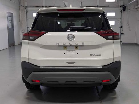 Used 2021 Nissan Rogue SV w/ Premium Package AWD/4WD image 9