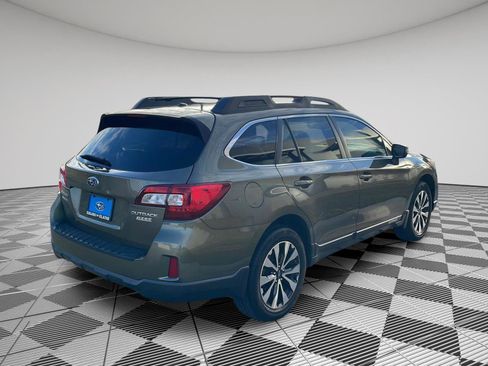 Used 2015 Subaru Outback 2.5i Limited image 14