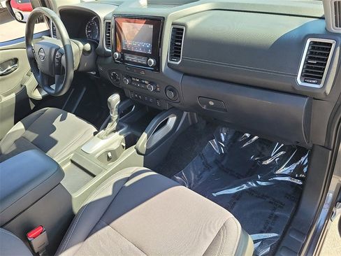 Certified 2023 Nissan Frontier SV w/ SV Convenience Package image 15