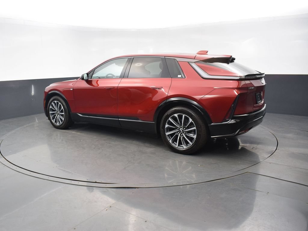 Certified 2024 Cadillac Lyriq Sport AWD/4WD image 4
