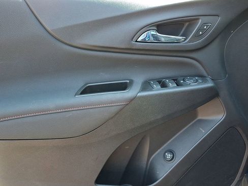 Used 2022 Chevrolet Equinox RS w/ RS Leather Package image 13