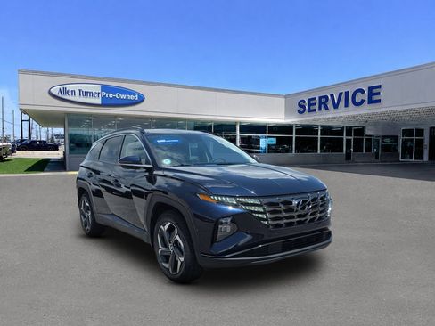 Certified 2024 Hyundai Tucson Limited AWD/4WD image 2