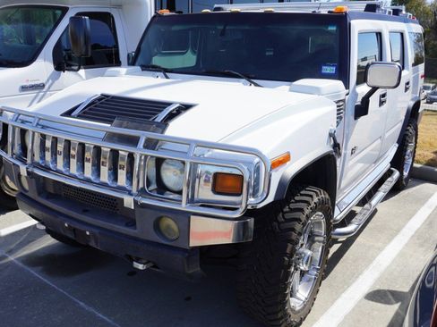 Used 2005 HUMMER H2 w/ Preferred Equipment Group image 1
