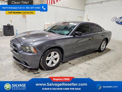 Used 2013 Dodge Charger SE RWD image 1