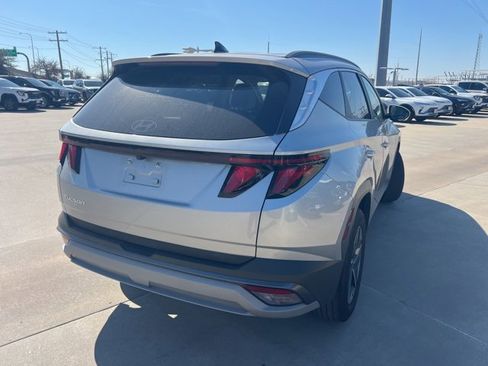 Used 2025 Hyundai Tucson SEL image 4