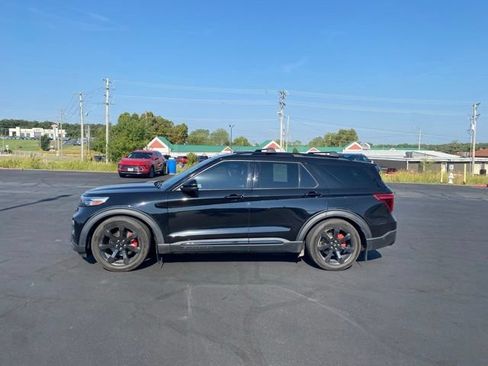 Used 2020 Ford Explorer ST w/ ST Street Pack AWD/4WD image 2