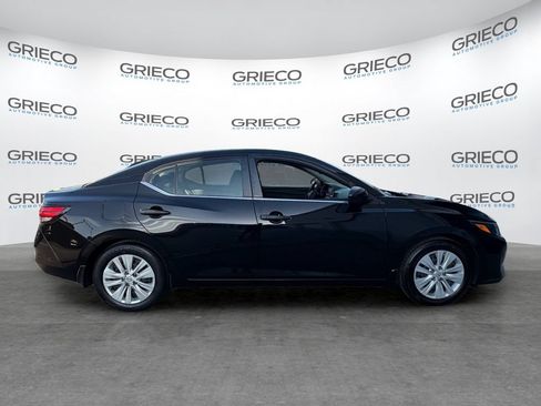 Certified 2024 Nissan Sentra S FWD image 8
