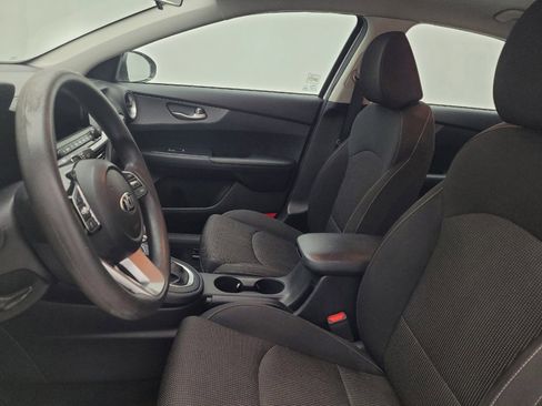 Used 2019 Kia Forte LXS FWD image 17