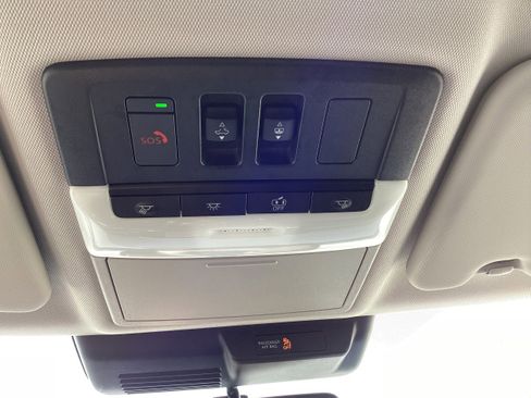 Used 2024 Mitsubishi Outlander SE AWD/4WD image 23