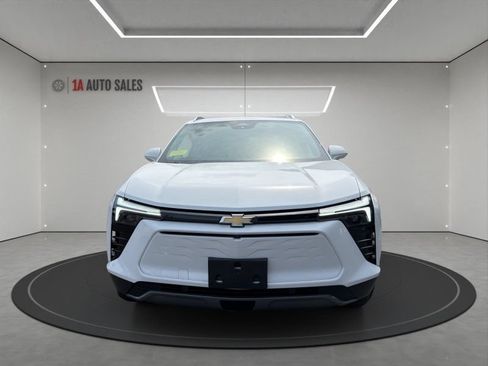Used 2024 Chevrolet Blazer EV LT AWD/4WD image 8