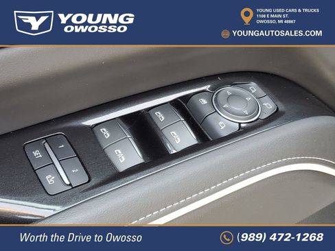 Certified 2024 Cadillac Escalade ESV Premium Luxury w/ LPO, Floor Liner Package AWD/4WD image 25
