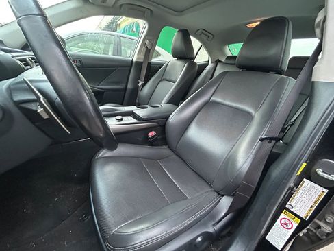 Used 2015 Lexus IS 250 AWD w/ Navigation System Package image 4