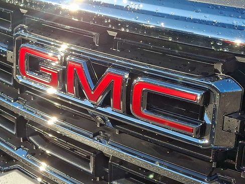New 2026 GMC Acadia Elevation w/ Elevation Premium Package FWD image 19