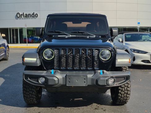 Used 2023 Jeep Wrangler Unlimited w/ Cold Weather Group AWD/4WD image 5