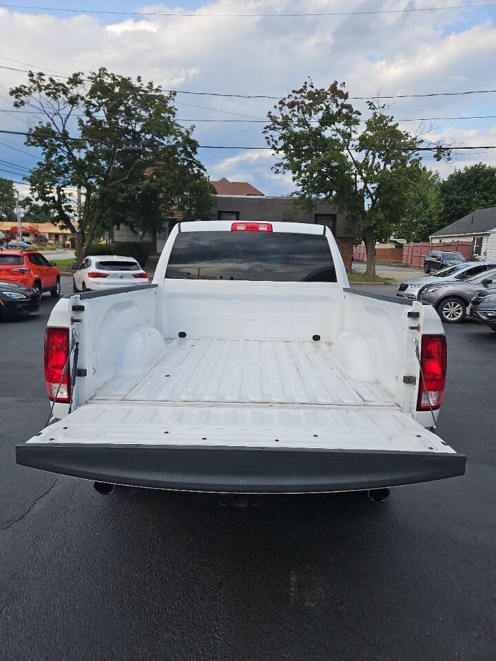 Used 2016 RAM 1500 Express AWD/4WD image 7