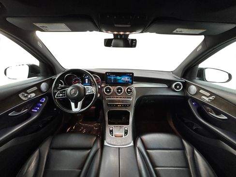 Used 2020 Mercedes-Benz GLC 300 4MATIC image 17
